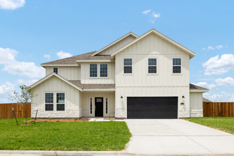 Esperanza Homes Moves Up on the Builder 100 List for 2025 